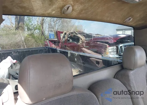 2003 Chevrolet Silverado 1500 из США, поврежденный, VIN 1GCEC14XX3Z279418